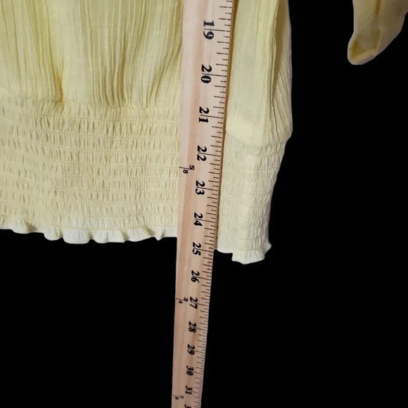 -IZ Byer women blouse size L yellow color - Picture 8 of 10